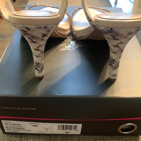 Vince Camuto python print strapped heels size 10M - Picture 3 of 4